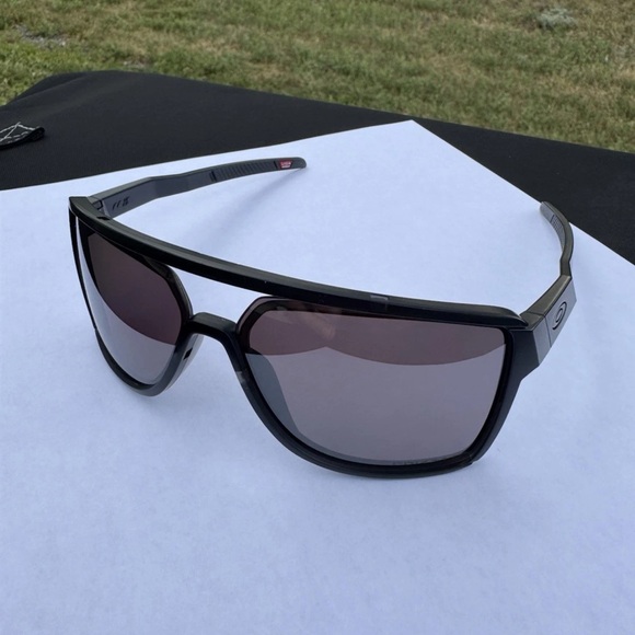 Oakley CASTEL Prizm Black Polarized Lenses, 
Matte Black Ink Frame - Picture 1 of 10
